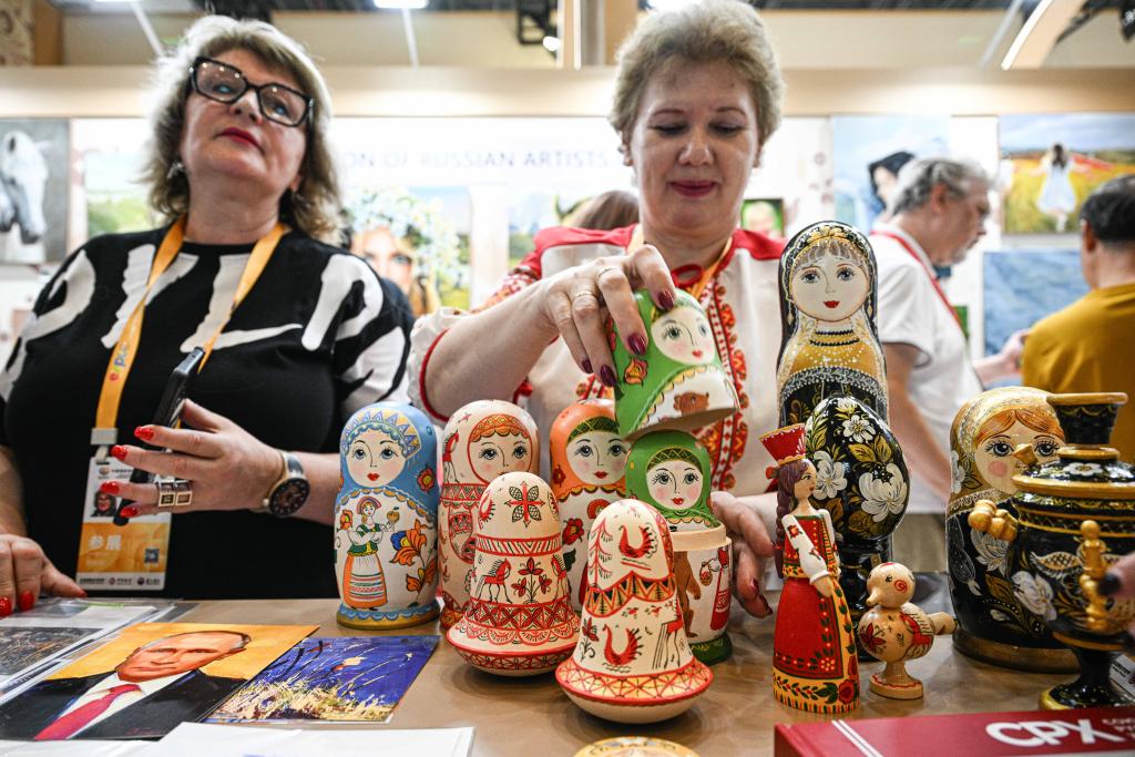 الصورة: الدورة السادسة من معرض الصين الدولي للمنتجات الاستهلاكية