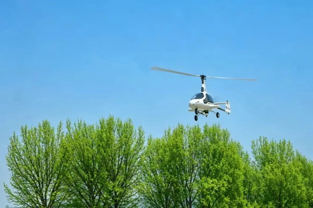 أول طائرة ذات الدوار الذاتي بتصميم استباقي في الصين تُتم بنجاح رحلتها الأولى