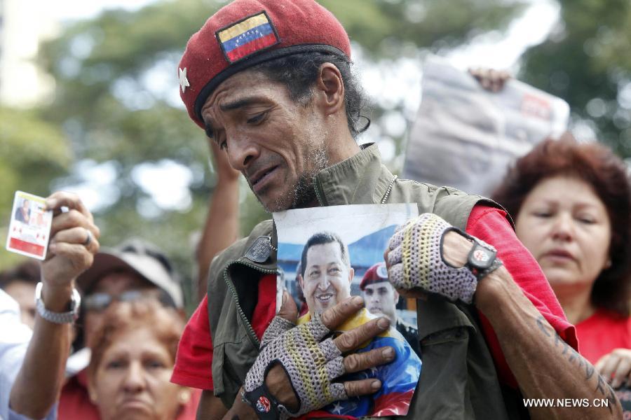 فنزويلا تعتزم تحنيط جثمان تشافيز وعرضه أمام الجماهير للأبد